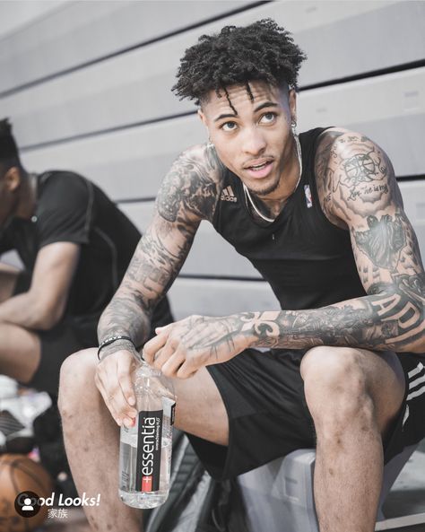 Kelly Oubre Jr, Kelly Oubre, Cute Black Guys, Man Crush Everyday, Boys Basketball, The Pack, Basketball Players