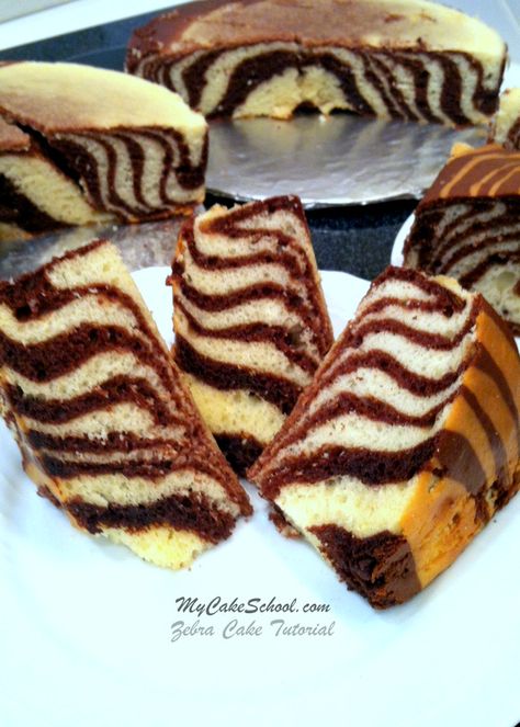 In this cake blog tutorial, you will learn how to make a zebra striped effect on the inside of your cakes! Zebra Print Cakes, Zebra Cakes, Surprise Inside Cake, Puding Roti, Tiger Cake, Resipi Kek, Pembuat Roti, Inside Cake, Cakes To Make