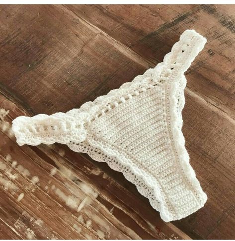 Crochet Luxury, Diy Granny Square, Bra Art, Autumn Crochet, Crochet Swimsuit, Crochet Bra, Crochet Swim, Mode Crochet, Crochet Swimwear