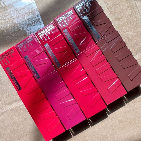 Maybelline Superstay Vinyl ink feels comfortable on the lips 💋 , doesn’t transfer, gives instant shine & lasts upto 16hrs⏳⏱️ Shades [Red Hot, Unrivaled, Wicked, Royal & Fearless]. Available at 70,000ugx. Contact 0704 261 720 for deliveries. . #beautytrendsuganda #maybelline #superstayvinylink #glossylips #vinylink #lipstickvideo #transferproofmakeup #fashion #style #fyp #uganda #eastafrica #christmas #giftideas #december #potd Maybelline Superstay Vinyl Ink, Maybelline Superstay, Maybelline Super Stay, Glossy Lips, Beauty Trends, Red Hot, Uganda, Maybelline, Wicked