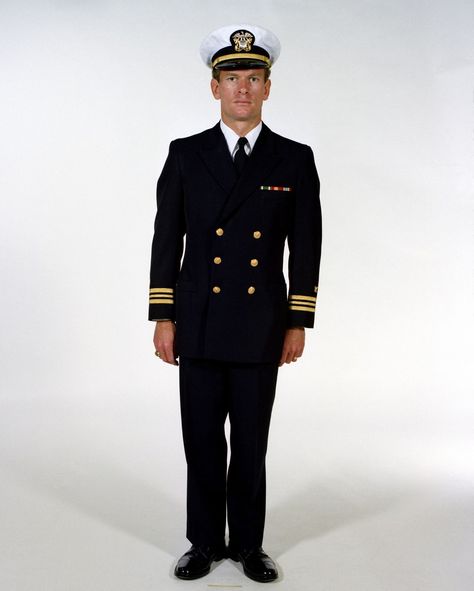 Navy Dress Uniforms, Us Navy Uniform, Us Navy Officer, Blue Outfit Men, Navy Blue Uniform, Navy Blue Outfit, Navy Uniform, Blue Uniform, Navy Uniforms