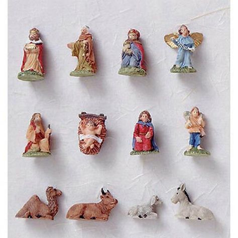 Darice Christmas Decor - Miniature Nativity Ornaments 12pc Set Awana Cubbies, Diy Ornament Ideas, Miniature Nativity, Christmas Holiday Crafts, Mini Christmas Stockings, Arts And Craft Ideas, Planters Diy, Advent Calendar Ideas, Christmas Vignettes