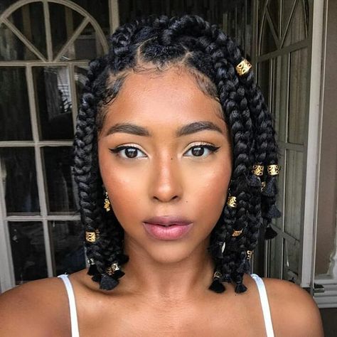 10 braided looks you can totally pull off if your hair is short  #Beauty #Hair #braids #hairstyle #shorthair Trendy We Fryzurach, Cabello Afro Natural, Bob Braids Hairstyles, Medium Box Braids, Short Box Braids Hairstyles, Big Box Braids, Blonde Box Braids, Short Box Braids, Short Braids