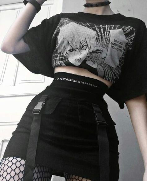 Black Skirt With Fishnets Outfit, Skirt With Fishnets Outfit, Fishnets Outfit, Skirt With Fishnets, Mode Harajuku, Egirl Fashion, E Girl Outfits, Grunge Tumblr, Dark Grunge