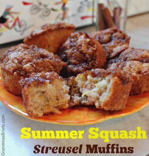 Yellow Squash Muffins, Zucchini Cobbler, Summer Squash Bread, Baked Summer Squash, Zucchini And Summer Squash, Zucchini Dishes, Squash Muffins, Squash Bread, Yellow Squash Recipes