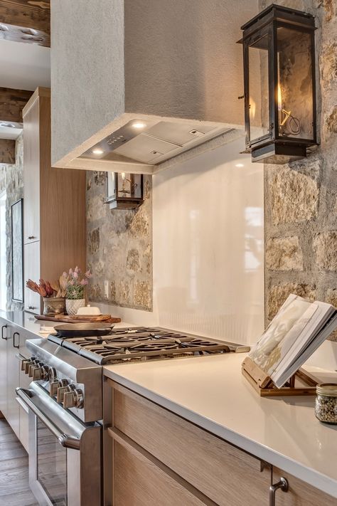 Modern French Country, Becki Owens, Stone Backsplash, French Country Farmhouse, Stone Walls, Dream House Interior, Counter Tops, Counter Top, Design Case