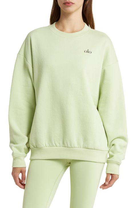 Alo Accolade Sweatshirt available at #Nordstrom Yoga Sweatshirt, Iced Green Tea, Alo Yoga, Curator Style, New Trends, Running Errands, Green Tea, Top Brands, Lounge Wear