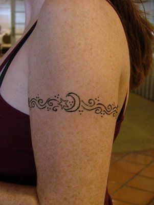 Upper Armband Tattoo, Henna Moon, Arm Cuff Tattoo, Around Arm Tattoo, Cuff Tattoo, Henna Inspired Tattoos, Bracelet Tattoo, Armband Tattoos, Moon Tattoos