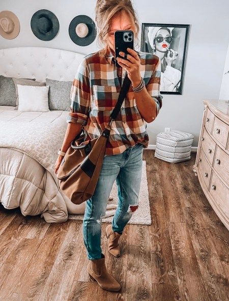 Top Faves In October - Beverly Ennis Hoyle Long T Shirt Outfit For Women, Fall Outfits For Women In Their 40s, Beverly Ennis Hoyle, Fall Travel Outfit, Flannel Outfits, Western Style Boots, Spring Clothes, Target Finds, Travel Outfits