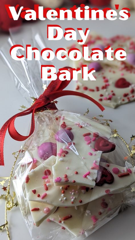 Valentine's Day Chocolate Bark Valentine's Day Chocolate, White Chocolate Bark, Valentines Day Chocolates, Sweet Recipe, Chocolate Bark, Holiday Treats, No Bake, White Chocolate, The Kids