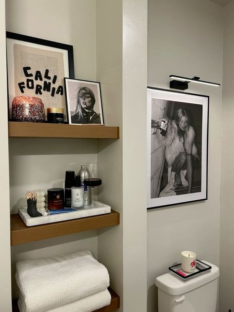 Apartment Bathroom Lighting Ideas, Eclectic Maximalism Bathroom, Nyc Studio Apartment Ideas, Tribecca Home, City Apartment Bathroom, New York Apartment Bathroom, Guest Powder Room Ideas, Bathroom Shelves Decor Ideas, Tiny Guest Bathroom