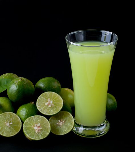 822_8 Proven Health Benefits Of Lime Juice For Pregnant Women_shutterstock_116050549