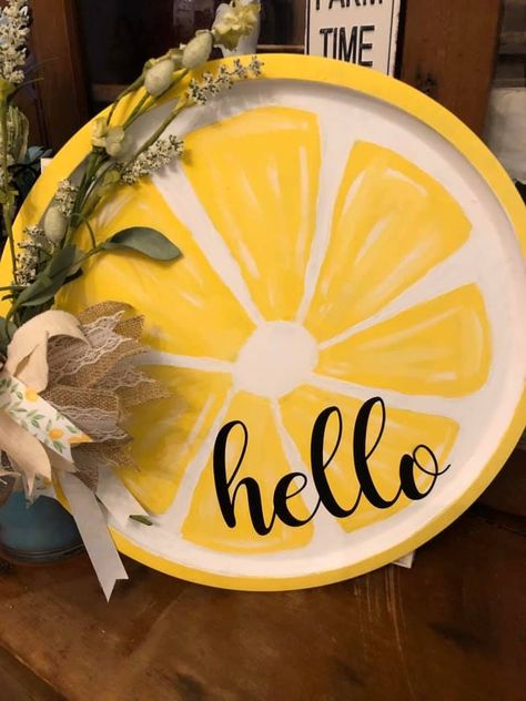 Dollar Tree Lemon Pizza Pan Decor Pizza Pan Wreath, Lemon Pizza, Lemon Crafts, Lemon Kitchen Decor, Farmhouse Crafts, Pizza Pan, Dekor Diy, Diy Dollar Tree Decor, Crafts For Seniors