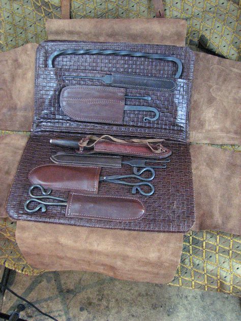 Medieval Surgeons Kit  ~ Has a Caduceus (should be a Rod of Asclepius) on the front... better make my own. Medieval Doctor Aesthetic, Medieval Physician, Medieval Healer, Haunted Laboratory, Medieval Sewing Kit, Medieval Medicine, Medieval Medical Tools, Rod Of Asclepius, Medieval Leather Pouch For Larp