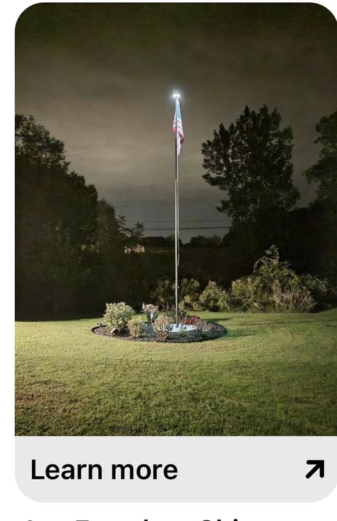 Flag Pole Landscaping, Tattoo Plant, Front House Landscaping, House Landscape, Small Garden Design, Garden Layout, Outdoor Landscaping, Yard Landscaping, Backyard Decor