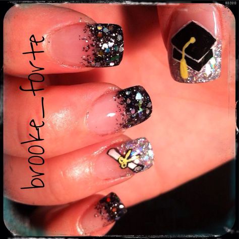 #acrylic #glitter #silver #black #graduation #cap #diploma #nails #nailsbybrookeforte Follow on Instagram @nailsbybrookeforte Graduation Nail Designs College, Graduation Nail Art High School, High School Graduation Nails Ideas, Graduation Nails Design Grad Cap, Graduation Cap Nails, Graduation Nails 2023, College Graduation Nails, Graduation Nails Ideas, Graduation Nail Art