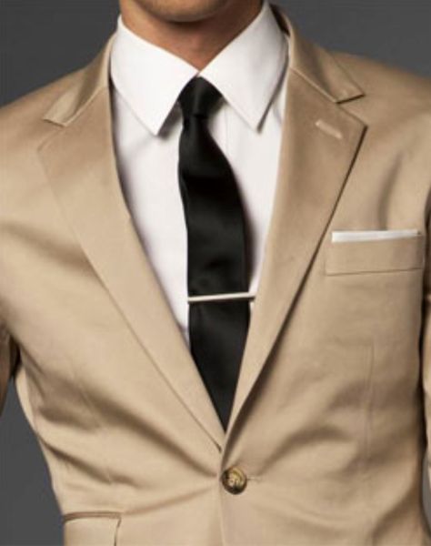 Khaki suit w/ black tie Trajes Casual, Khaki Suit, Cocktail Attire Men, Mens Vest Fashion, A Man In A Suit, Man In A Suit, Tan Suit, Stylish Suit, Mens Fashion Smart