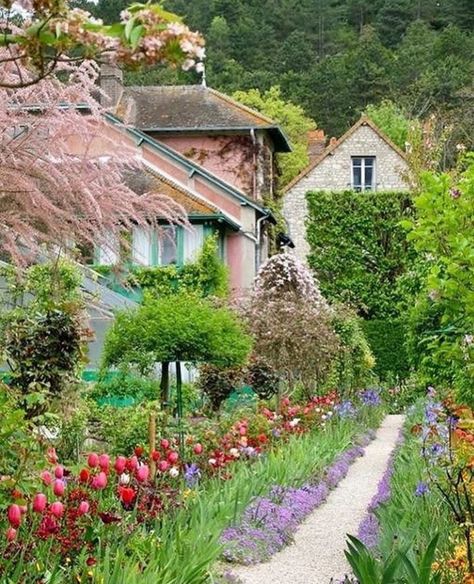 Giverny France Aesthetic, Europe Manifestation, Study Abroad Travel, Giverny France, France Aesthetic, 2024 Ideas, French Countryside, 2024 Vision, Montpellier