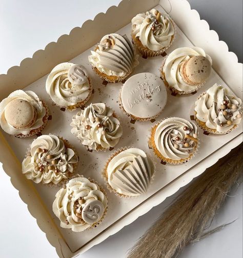 Beige Aesthetic Birthday Party, Beige Aesthetic Birthday, Beige Birthday Aesthetic, Beige Cupcakes Aesthetic, Beige Dessert Table, Beige Birthday Theme, Brown And Beige Birthday Cake, Beige Cake Aesthetic, Brown Cupcakes Aesthetic