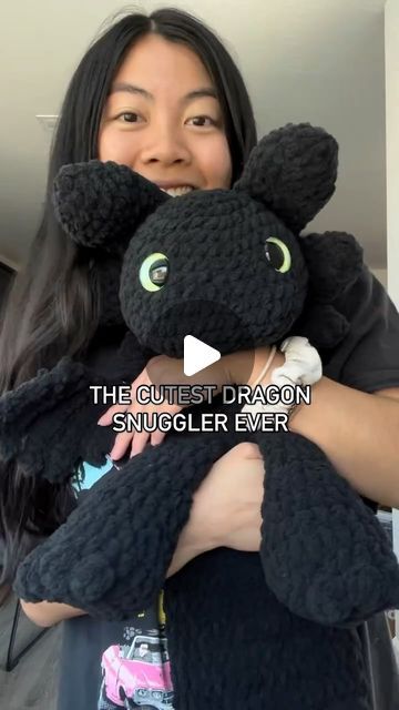 Genna Tatu on Instagram: "Had to show off this adorable night fury again! The cutest dang thing I’ve ever made 🥺 Also, Im wearing shorts lol my tshirt is just oversized 😂😂  Pattern by the amazing @redmills_crochet  Eyes by @3jshandcrafts    #crochet #dragon #fury #amigurumi" Crochet Night Fury, Crochet Dragon Pattern Free Night Fury, Night Fury Crochet Pattern Free, Crochet By Genna, Crochet Dragon Pattern Free, Amigurumi Dragon Free Pattern, Toothless Pattern, Crochet Dragons, Crochet Toothless