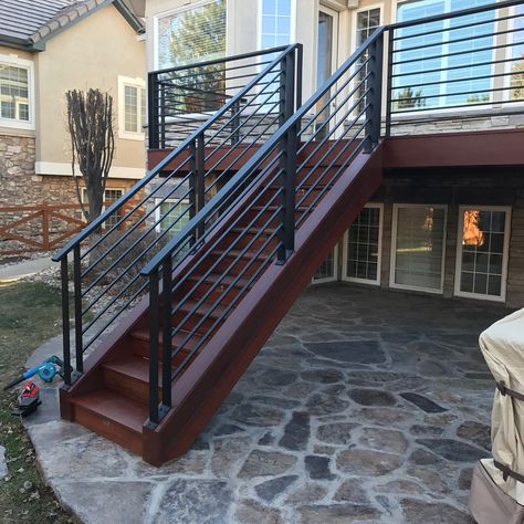 Vertical Porch Railing, Front Porch Horizontal Railing Ideas, Front Stairs Railing Ideas Outside, Modern Outdoor Railing Ideas, Outside Porch Railing Ideas, Front Porch With Railing Ideas, Metal Porch Railing Designs, Front Porch Cable Railing Ideas, Front Porch Metal Railing Ideas