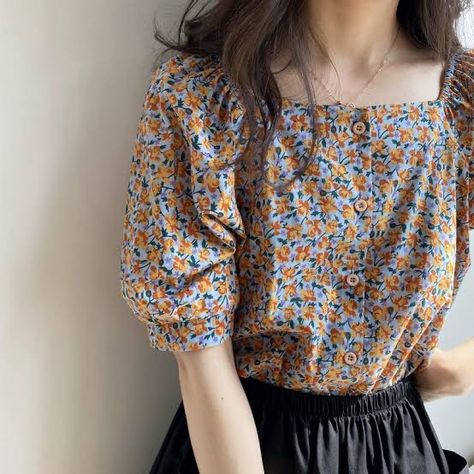 Fashion Top Outfits, Tops And Blouses, Trendy Dress Outfits, Fashion Tops Blouse, Trendy Fashion Tops, Crop Top Outfits, Fashion Attire, Simple Trendy Outfits, Girls Fashion Clothes