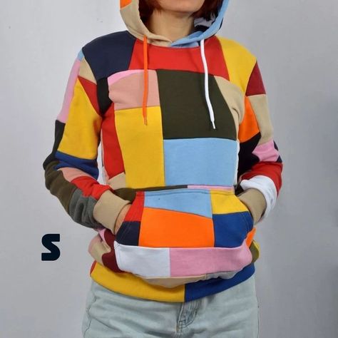 Patch Work Colorful Hoodie "𝐌𝐚𝐧𝐮𝐟𝐚𝐜𝐭𝐮𝐫𝐞𝐫 𝐀𝐧𝐝 𝐄𝐱𝐩𝐨𝐫𝐭𝐞𝐫" 𝐖𝐞 𝐩𝐫𝐨𝐯𝐢𝐝𝐞 𝐭𝐡𝐞 𝐟𝐚𝐜𝐢𝐥𝐢𝐭𝐲 𝐨𝐟 𝐟𝐮𝐥𝐥 𝐜𝐮𝐬𝐭𝐨𝐦𝐢𝐳𝐚𝐭𝐢𝐨𝐧 𝐚𝐧𝐝 𝐩𝐞𝐫𝐬𝐨𝐧𝐚𝐥𝐢𝐳𝐚𝐭𝐢𝐨𝐧 𝐰𝐢𝐭𝐡 𝐧𝐨 𝐜𝐨𝐦𝐩𝐫𝐨𝐦𝐢𝐬𝐞 𝐨𝐧 𝐪𝐮𝐚𝐥𝐢𝐭𝐲. • 𝐀𝐯𝐚𝐢𝐥𝐚𝐛𝐥𝐞 𝐢𝐧 𝐚𝐥𝐥 𝐜𝐨𝐥𝐨𝐫𝐬 & 𝐜𝐮𝐬𝐭𝐨𝐦 𝐬𝐢𝐳𝐞𝐬 • 𝐘𝐨𝐮𝐫 𝐨𝐰𝐧 𝐩𝐫𝐢𝐯𝐚𝐭𝐞 𝐥𝐚𝐛𝐞𝐥 𝐚𝐧𝐝 𝐭𝐚𝐠𝐬 • 𝐅𝐫𝐞𝐞 𝐦𝐨𝐜𝐤-𝐮𝐩 𝐝𝐞𝐬𝐢𝐠𝐧 • 𝐋𝐨𝐰 𝐦𝐨𝐪 • 𝐅𝐚𝐬𝐭 𝐩𝐫𝐨𝐜𝐞𝐬𝐬𝐢𝐧𝐠 & 𝐝𝐞𝐥𝐢𝐯𝐞𝐫𝐲 📥 𝐃𝐌 𝐟𝐨𝐫 𝐦𝐨𝐫𝐞 𝐝𝐞𝐭𝐚𝐢𝐥𝐬 𝐄𝐦𝐚𝐢𝐥: 📧 trendtribe49@gmail.com 𝐖𝐡𝐚𝐭𝐬𝐚𝐩𝐩:📱 +𝟗𝟐-324-6419702 #clothing #fashion #style #clothingbrand #clothes #streetwear #apparel #tshirt #tenis #onlineshopping #shopping #brand #love #... Waste Clothing, Colour Blocking Fashion, Patchwork Hoodie, Patchwork Clothes, Color Blocking Outfits, Hoodie Pants, Design Hoodie, Hoodie Cozy, Men Sweatshirt