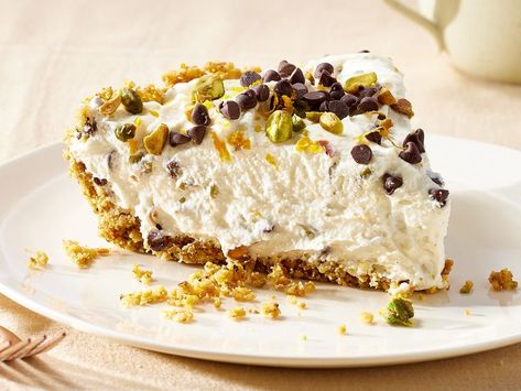 Cannoli Cream Pie Recipe Canoli Cheesecake, Chocolate Chip Cannoli, Cheesecake Treats, Cannoli Desserts, Cannoli Cheesecake, Recipe Desert, Cannoli Cake, Cannoli Filling, No Bake Summer Desserts