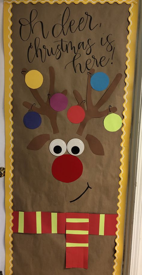 School Door Decorations Preschool Christmas, Christmas Door Decorations Toddler Classroom, December School Door Decorations, Bulletin Board Ideas Christmas Preschool, College Themed Door Decorations, Classroom Xmas Doors, Christmas Door Toddler Room, Preschool Classroom Door Ideas Christmas, Christmas Song Themed Door