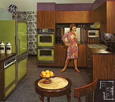 Kitchen Color Trends, 70s Interior Design, 70s Kitchen, 1970s Kitchen, 70s Interior, 1970s Decor, Retro Interior Design, Popular Trends, 70s Home