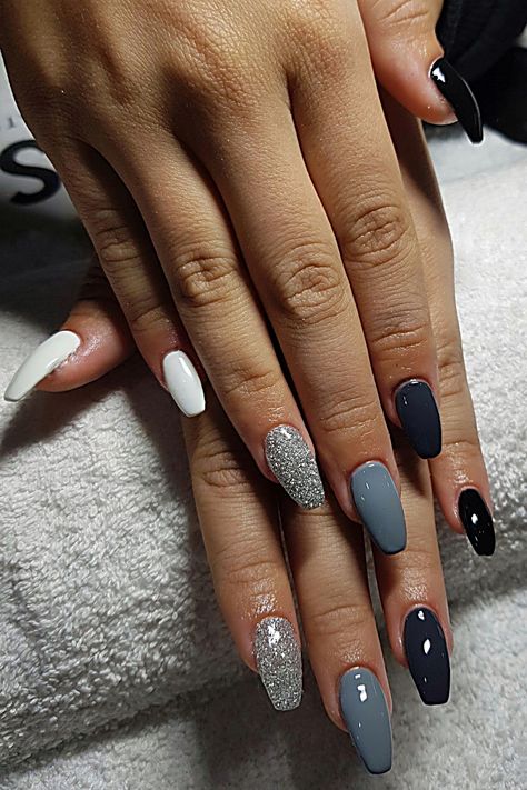 Dark Grey Nails, Nails Gray, Xl Nails, Nails Grey, Gray Nail, Grey Nail Art, Grey Acrylic Nails, Grey Nail, Ombre Acrylic