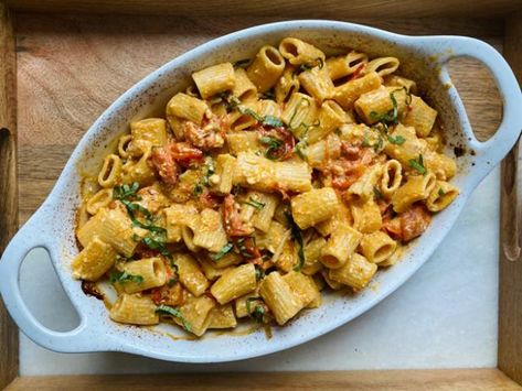 A few simple tips from a recipe developer will make your pasta perfect. Pasta Tiktok, Tube Pasta, Tiktok Pasta, Pasta And Sauce, Baked Feta Pasta, Pasta Side, Baked Feta, Feta Pasta, Pasta Pasta