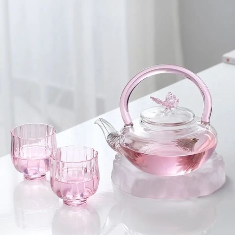 Pink Borosilicate Glass Teapot with Removable Infuser Pink Tea Pot, House Gadgets, Glass Tea Pot, Pink Tea Set, Pink Teapot, Pink Tea, Glass Teapot, Pink Kitchen, Cute Kitchen