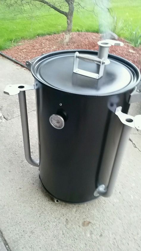 Homemade Smokers, 55 Gallon Drum Smoker, Homemade Smoker Plans, Smoker Turkey, Cold Smoker, Smoker Build, Ugly Drum Smoker, Smoker Pit, Smoker Designs