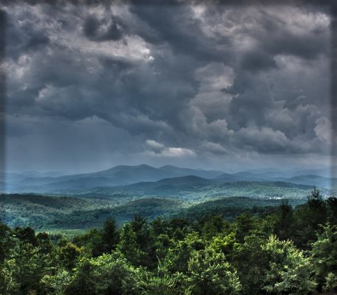 Blue Ridge Mountains - A little slice of heaven. I never ever get tired of being there. Blue Ridge Mountains Georgia, Autumn Blue Ridge Mountains, Georgia Blue Ridge Mountains, Blue Ridge Mountains North Carolina, Blue Ridge Mountain Parkway, Georgia Mountains, North Georgia Mountains, Winter Sunset, Appalachian Mountains