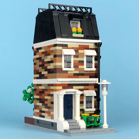 This LEGO townhouse is move-in ready Pretty On The Inside, Micro Scale, Lego Builder, Multiple Pictures, Lego Architecture, Lego House, Modular Building, Garbage Bin, Lego Models