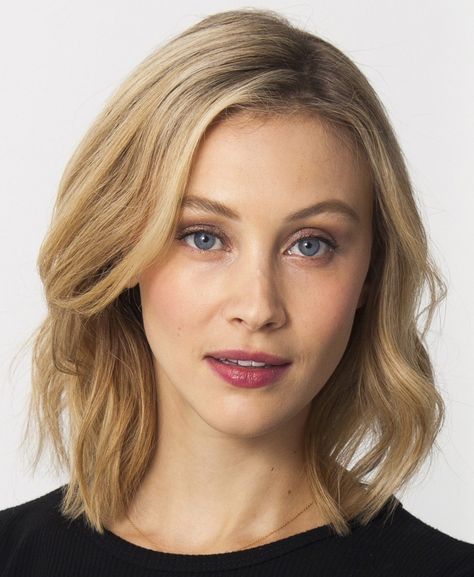 Sarah Gordon, Sarah Gadon, Makeup, Hair, Make Up