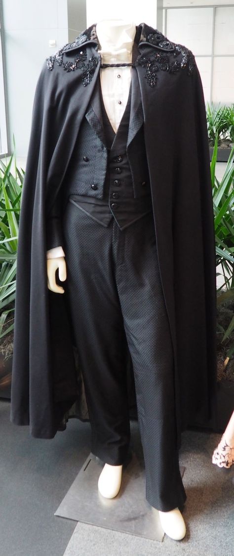 Yule Ball Male Outfit, Maskerade Ball Outfit Men, Masculine Masquerade Outfit, Yule Ball Dress Robes Men, Masquarede Ball Outfit Men, Phantom Of The Opera Aesthetic Outfit, Mens Masquerade Ball Outfit, Phantom Of The Opera Outfit Ideas, Male Halloween Costumes Aesthetic