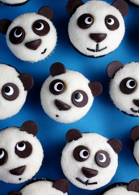 Cupcake Receptek, Cupcakes Bonitos, Panda Cupcakes, Bolo Panda, Tårta Design, Cookies Cupcake, Torte Cupcake, Panda Party, Creative Cupcakes