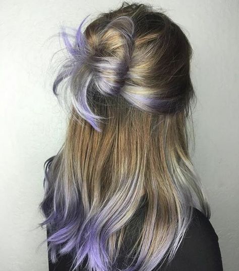 Tips Colored Hair Highlights Blonde, Dyed Ends Of Hair, Color Balayage, Lilac Hair, Lavender Hair, Hair Color Purple, Hair Color And Cut, Dye My Hair, Hair Dye Colors