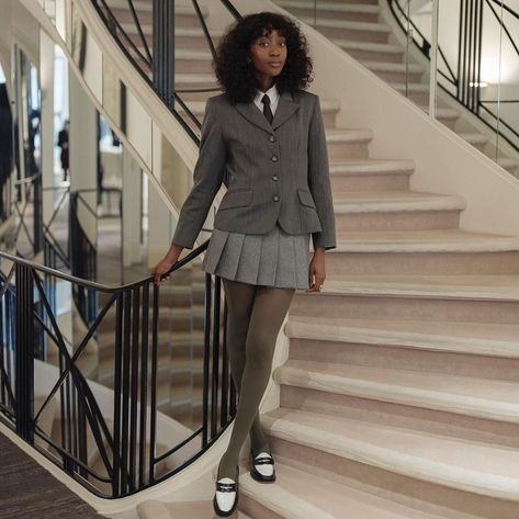 Emmanuelle Koffi (@emmanuellek_) • Instagram photos and videos 31 Rue Cambon, Preppy Old Money, Semi Formal Outfits, Sixth Form, Ivy Style, Pinch Me, Chanel Beauty, Cute Preppy Outfits, Fashion Aesthetics