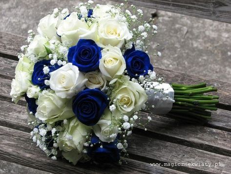 Navy Wedding Bouquet, Blue Wedding Receptions, Unique Wedding Colors, Blue White Weddings, Wedding Color Trends, Blue Wedding Bouquet, Blue Wedding Flowers, Prom Flowers, Wedding Theme Colors