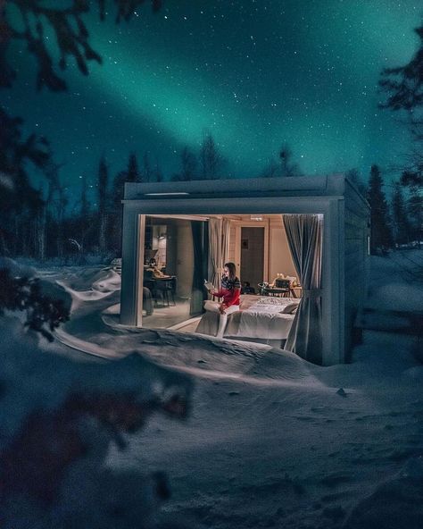 34.8k Likes, 180 Comments - BEAUTIFUL HOTELS (@beautifulhotels) on Instagram: “A holiday to remember. 🌌 If your idea of paradise includes falling asleep under the starry arctic…” Northern Lights Ranch, Romantic Cabin, Luxury Houses Mansions, Lapland Finland, Hotel Concept, Cabin In The Woods, Epic Journey, City Landscape, On The Road Again