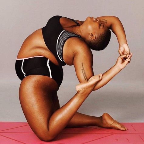 24 Women of Color Revolutionizing the Wellness Space | The Everygirl Jessamyn Stanley, Body Positive Yoga, Fat Yoga, Plus Size Fitness, Yoga World, Yoga Inspo, Yoga Motivation, Plus Size Workout, Yoga Body