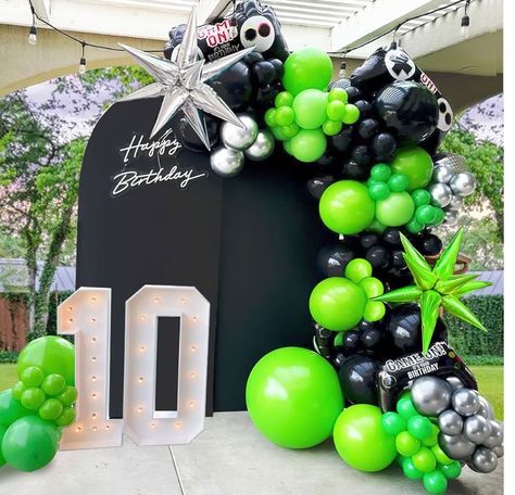 Xbox Birthday Party Ideas, Playstation Birthday, Xbox Birthday Party, Surprise Birthday Decorations, Birthday 10, Ben Ten, 11th Birthday, It's Your Birthday, Party Props