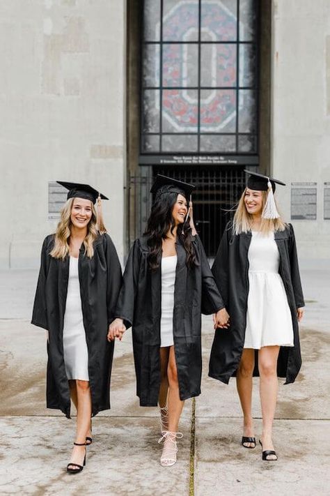 70+ Aesthetic & Creative Graduation Photoshoot Ideas For Girls [2023]: Best Picture Ideas & Poses To Try Graduation Ceremony Photos, Grad Photo Dress, Graduation Day Photo Ideas, Ohio State Graduation Pictures, Graduation Dress With Cap And Gown, Graduacion Aesthetic, Convocation Dress Graduation, Graduation Photos With Friends, Convocation Outfit Graduation