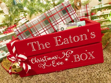 Diy Christmas Eve Crate, Starting Traditions, Christmas Crates, Party Games Birthday, Games Birthday Party, Christmas Crate, Christmas Eve Crate, Carnival Parties, Christmas Svgs