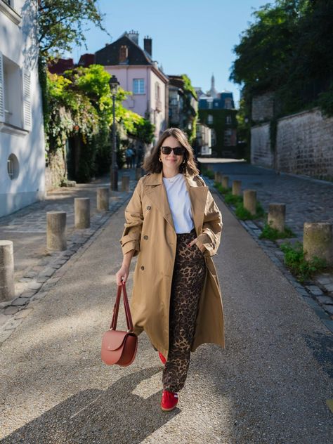 There was one trend I saw EVERYWHERE in Paris and it was leopard, leopard, leopard. While standing at the top of this hill I saw two other girls walk past me in the same damn pants and I thought to myself "we're either all really silly or we're all really on trend". I'm going with the latter. I am sharing more about this trend and another leopard outfit idea on the blog. Link in my bio to check it out. Or comment link and I'll send it to you. 📷 @alexwphotography Adidas Gazelle Outfit, Adidas Gazelle Women, Casual Fall Jacket, Ok Fine, Leopard Outfit, Adidas Gazelles, Denim Jacket And Jeans, Leopard Outfits, Leopard Jeans