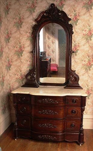 Rococo Revival, Victorian Bedroom, Victorian Interiors, Victorian Furniture, Victorian Decor, Grand Homes, Mallard, Furniture Styles, Beautiful Furniture