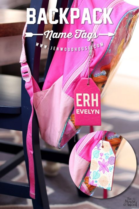 How to make DIY wood luggage tags via Jen Woodhouse Backpack Name Tags, Diy Name Tags, Diy Backpack Pattern, Jen Woodhouse, Backpack Craft, Cute Craft, Diy Backpack, Backpack Pattern, Backpack Tags